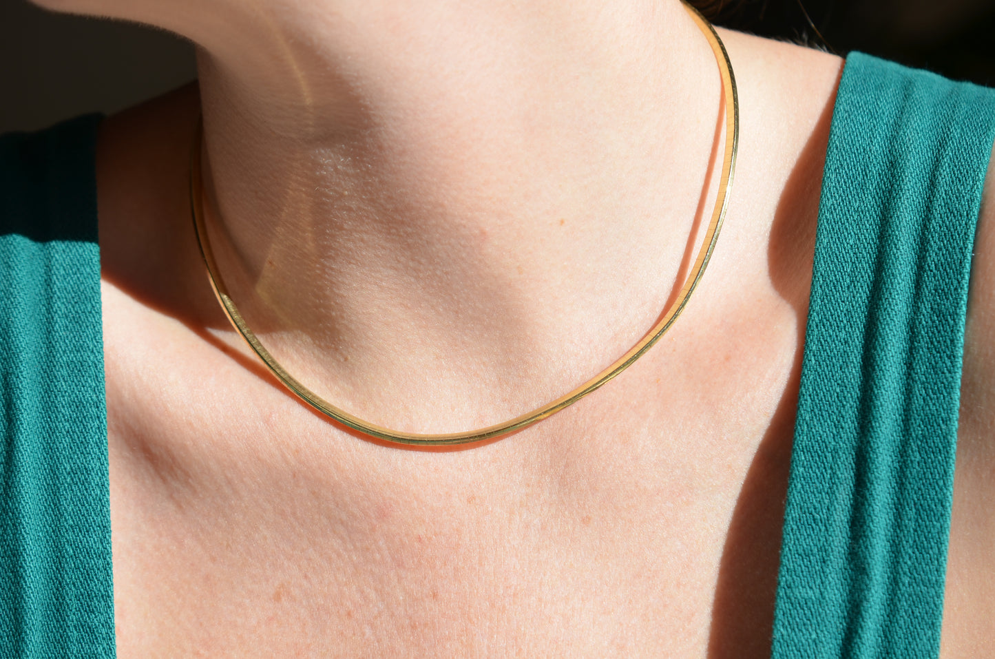 Sleek Estate Omega Collar