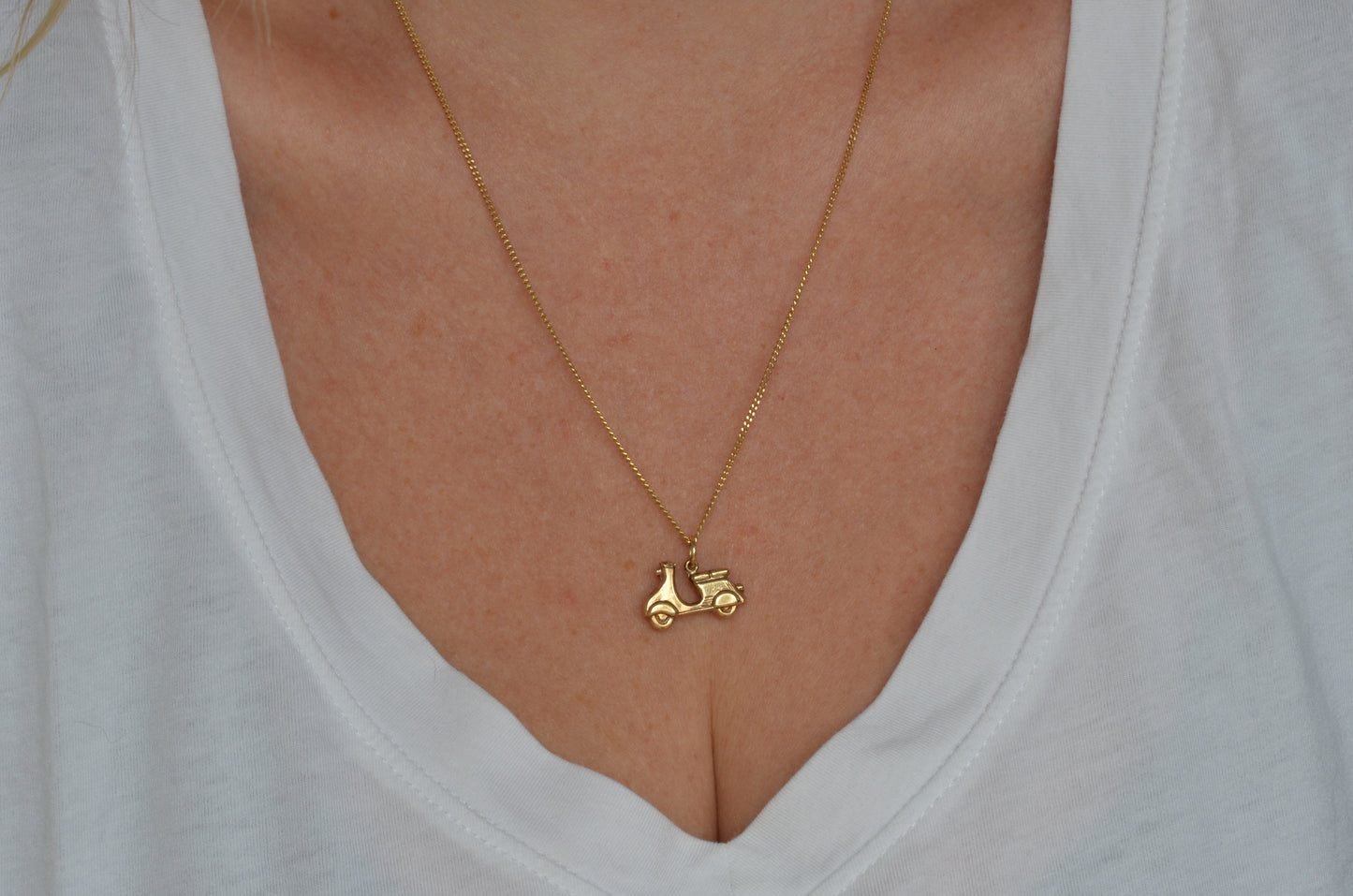 Zippy Vintage Vespa Charm