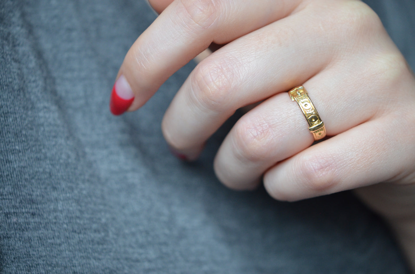 Exceptional Antique Buckle Ring