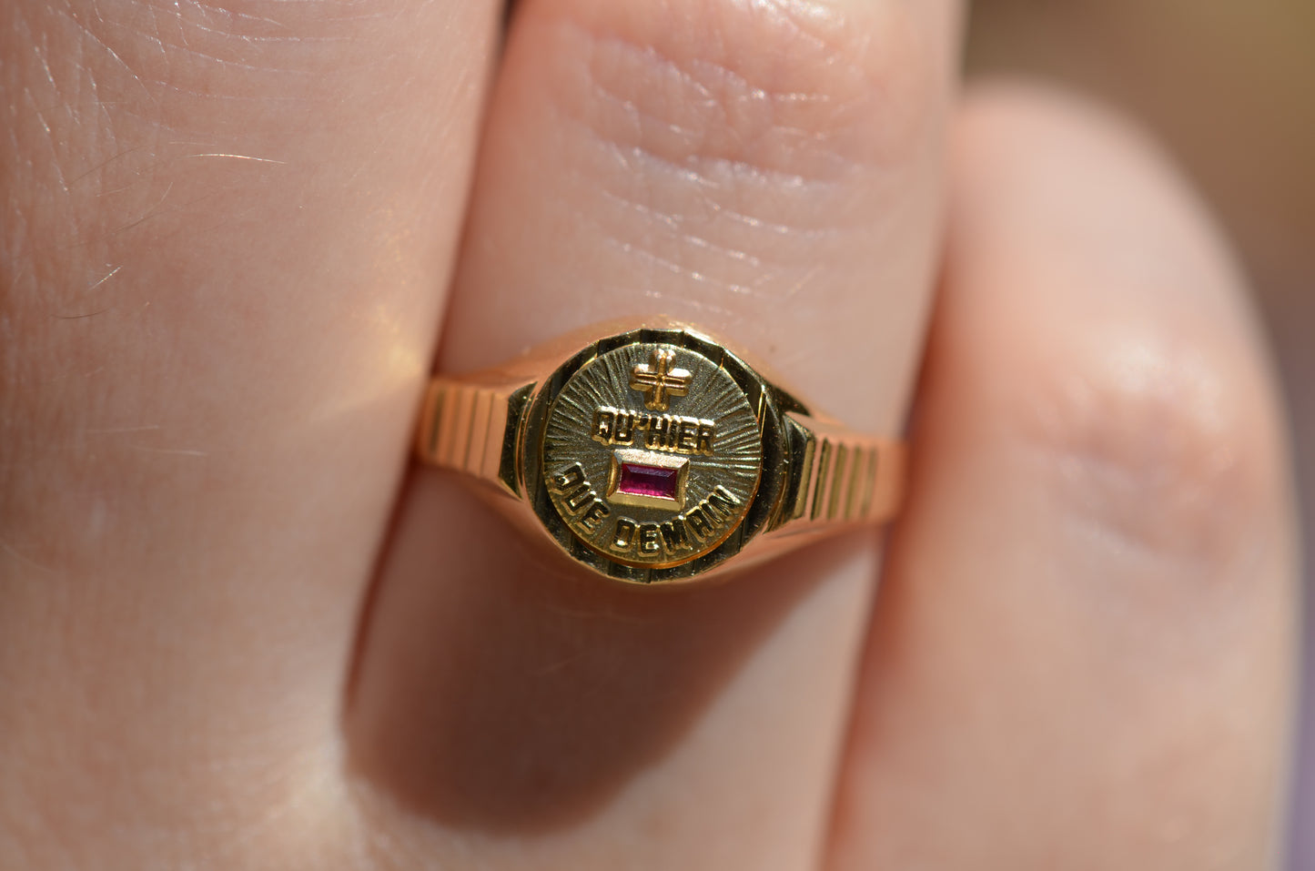 Excellent Vintage Augis Médaille d'Amour Ring
