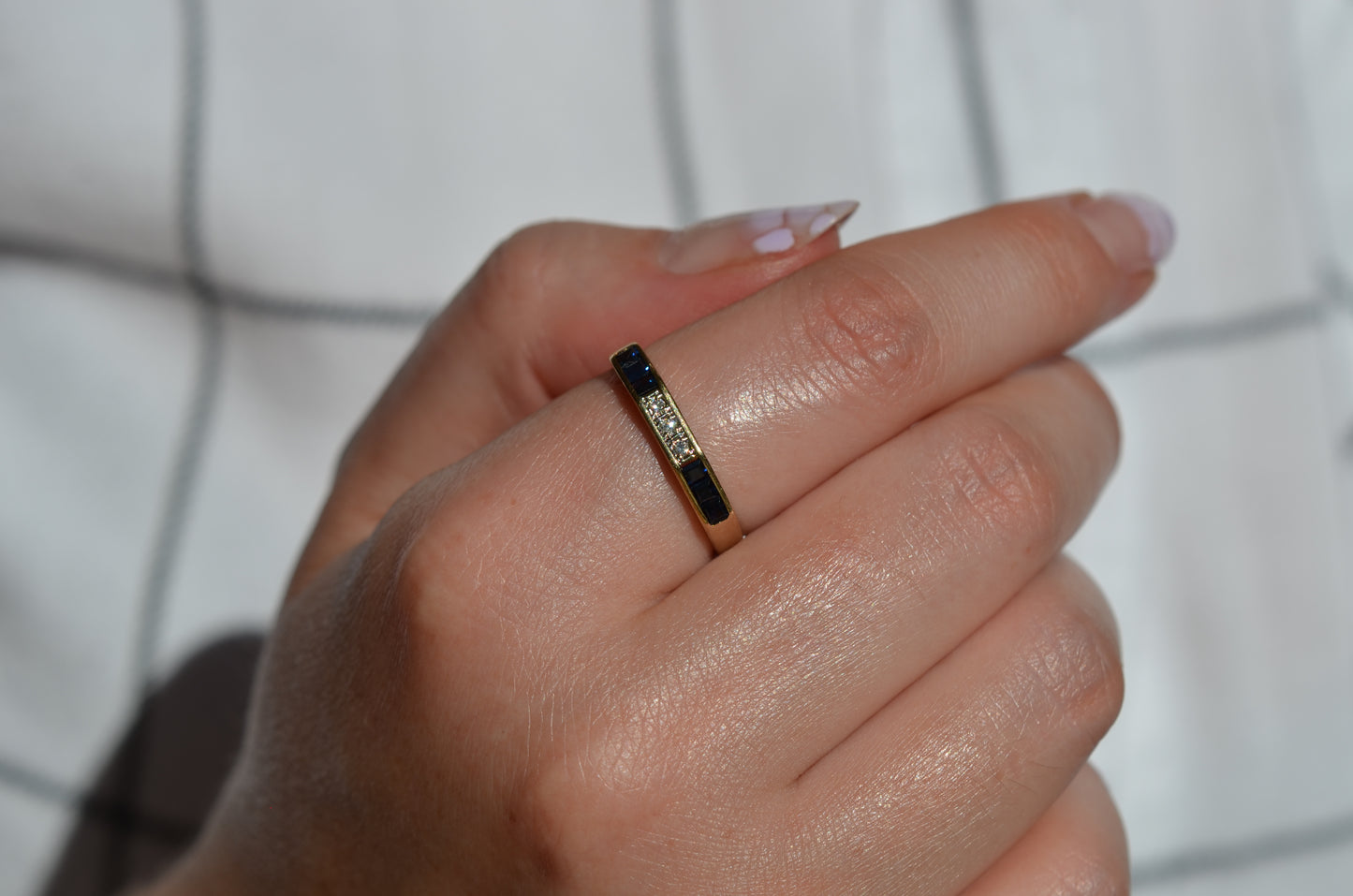 Chic Sapphire Geometric Band
