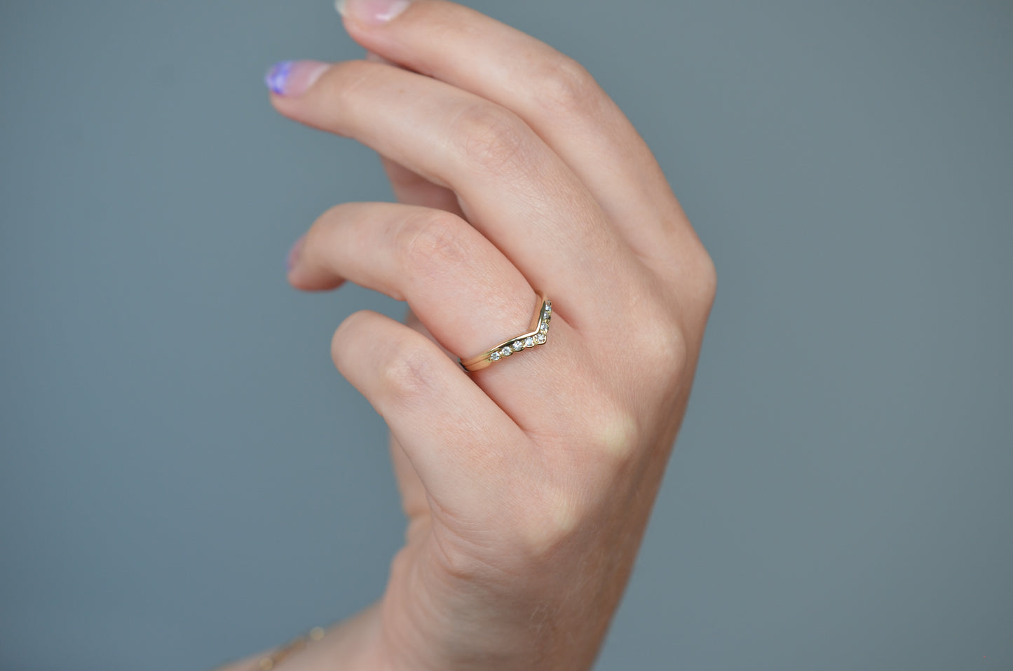 Soft Vintage Scalloped Chevron Ring