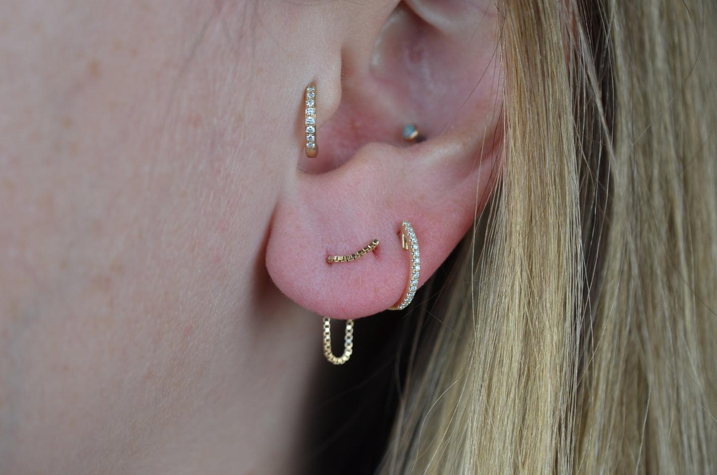 Sexy Estate Box Chain Hoops