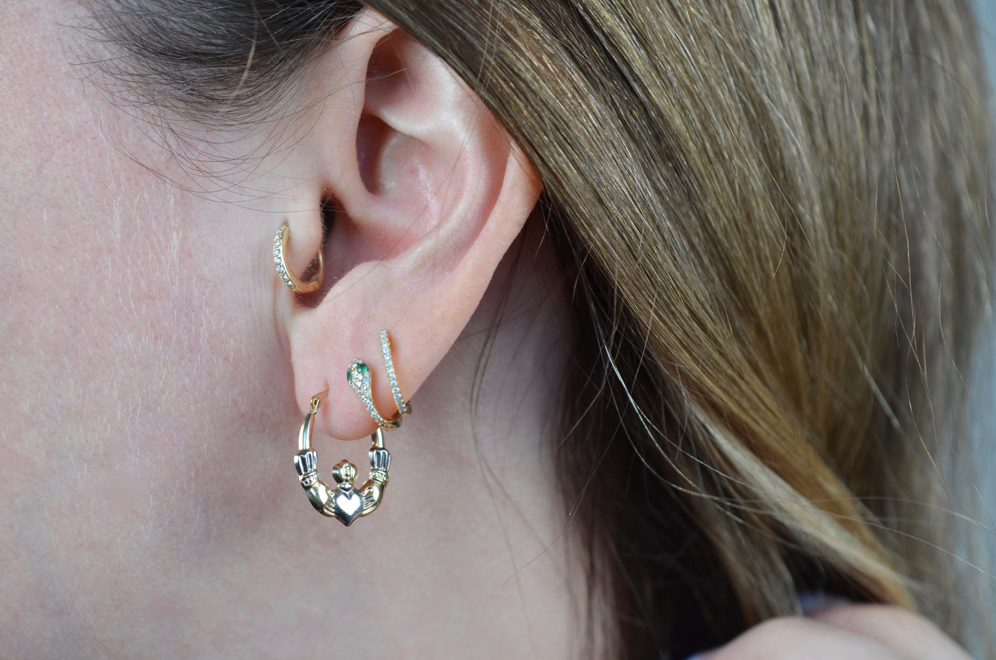 Sweet Vintage Claddagh Hoops