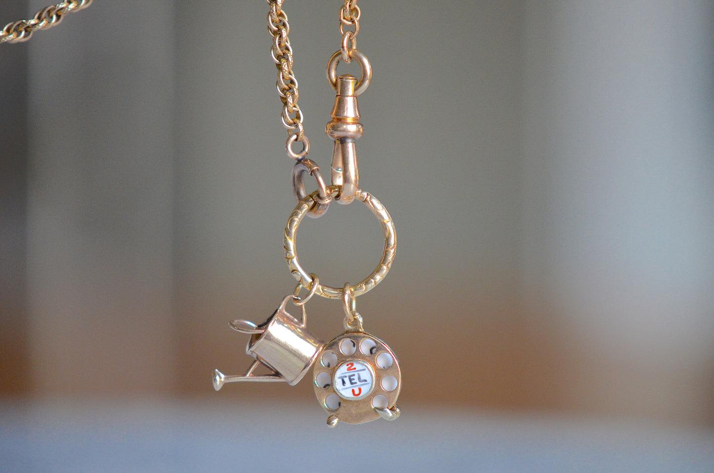 Lovely Georgian-Style Chased Gold Split Ring