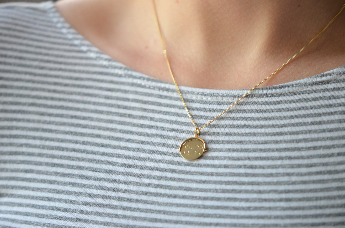 "Good Luck" Vintage Gold Spinner