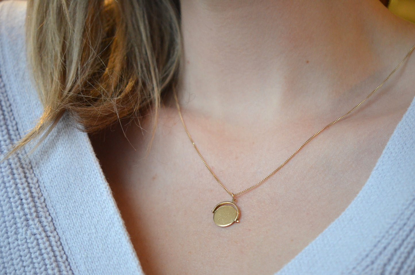 Dainty Edged "I Love You" Spinner 1977