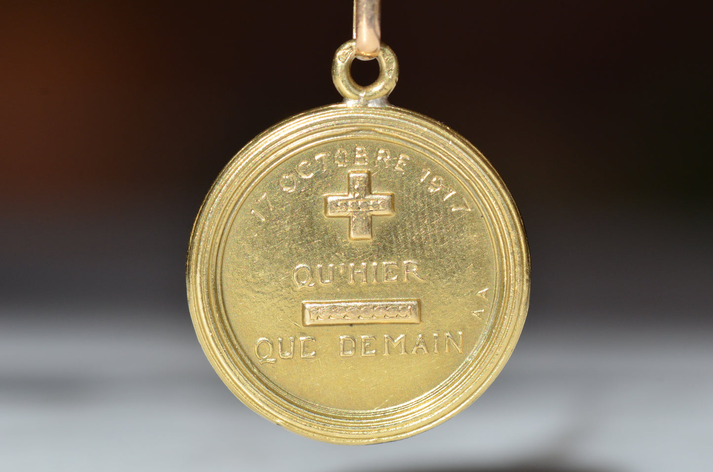 Outstanding Early Antique Augis Médaille d'Amour Pendant