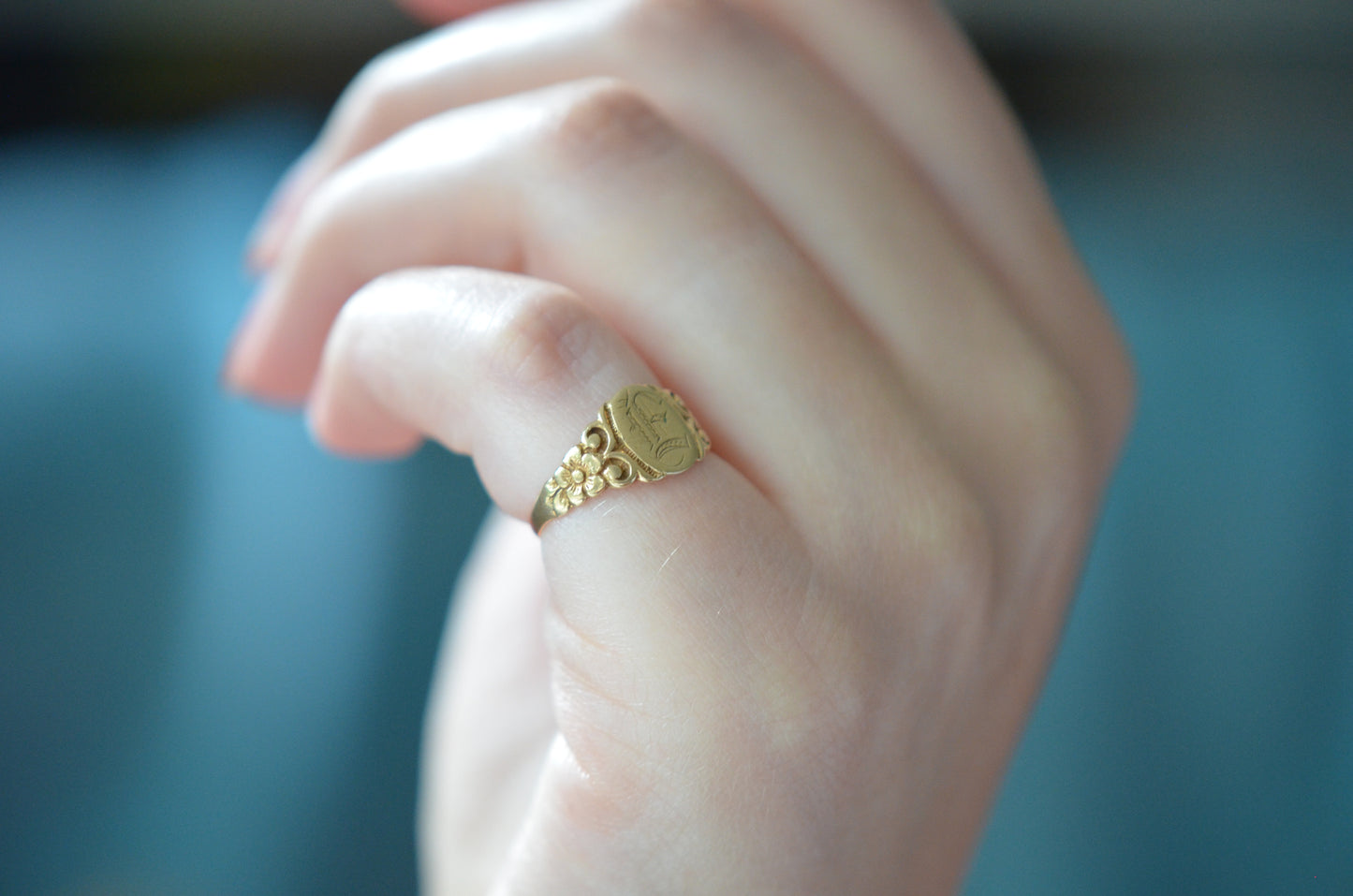 Art Nouveau E Signet Ring