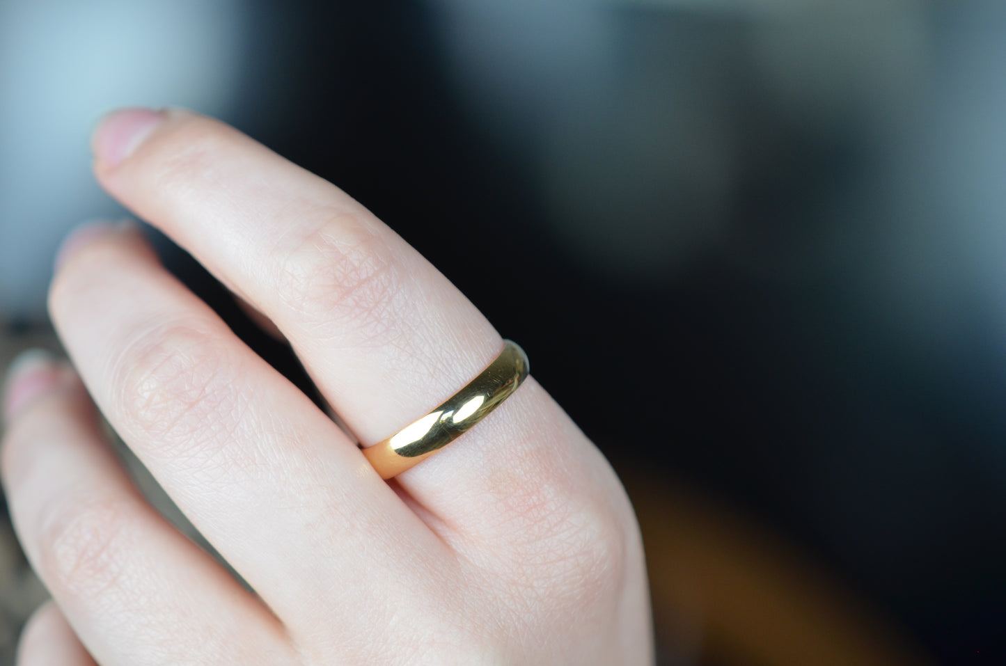 Rich Half-Round 22k Unisex Band