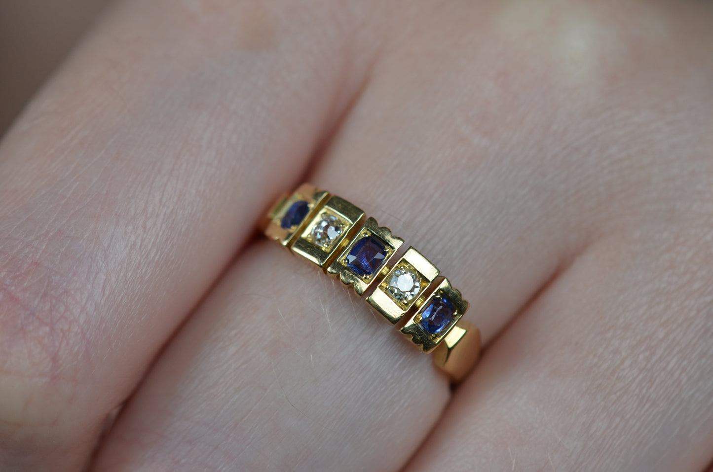 Captivating Sapphire and Diamond Panel Ring 1879