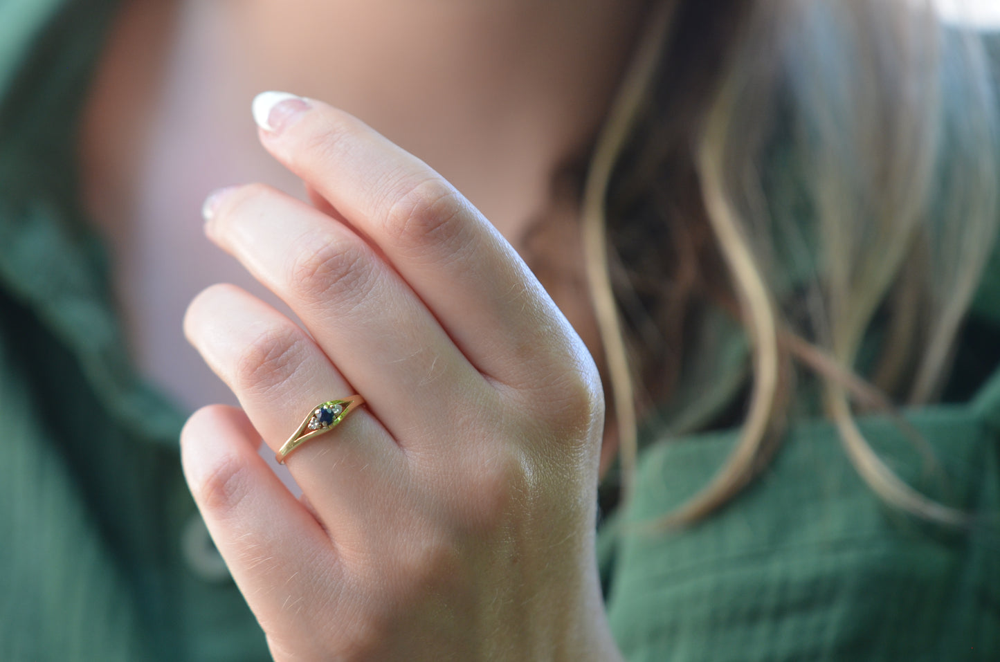 Petite Estate Sapphire Eye Ring