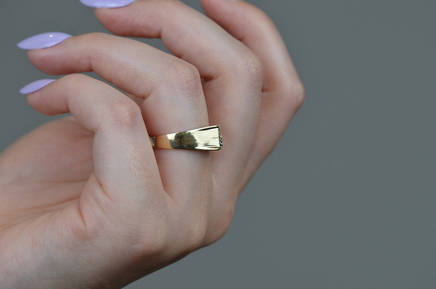 Bold Vintage K Diamond Ring