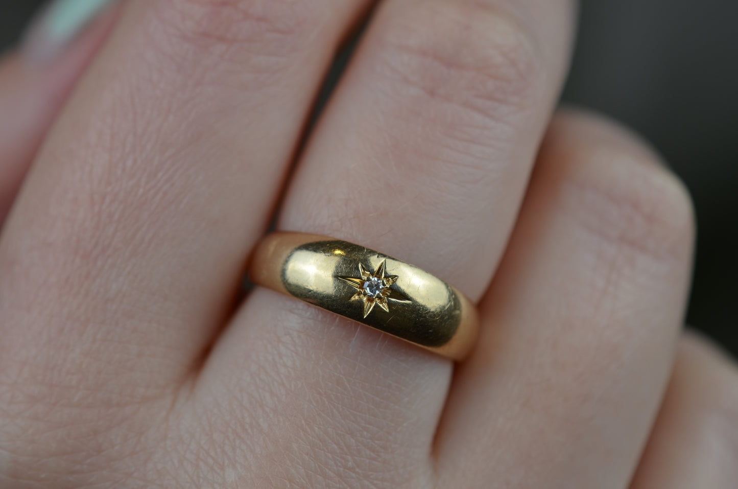 Essential Vintage Star Set Ring