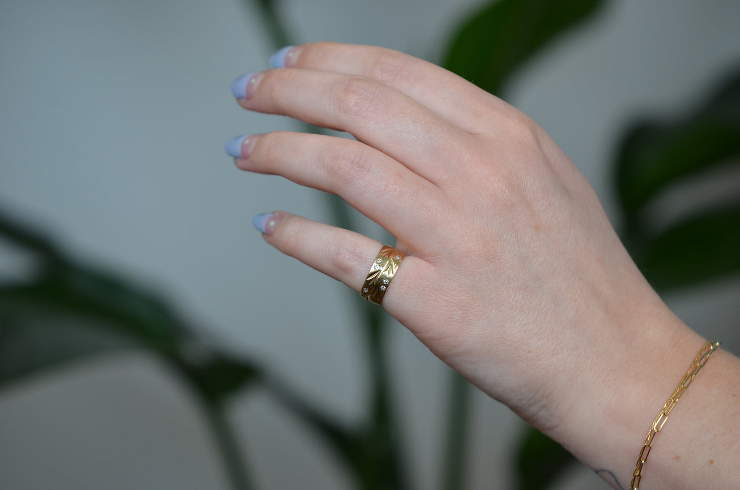 Sparkling Vintage Eternity Pinky Ring