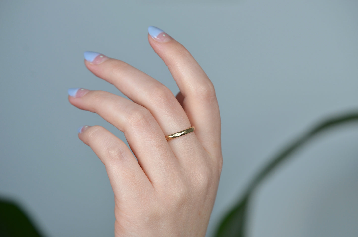 Soft Midcentury Engraved Facet Band