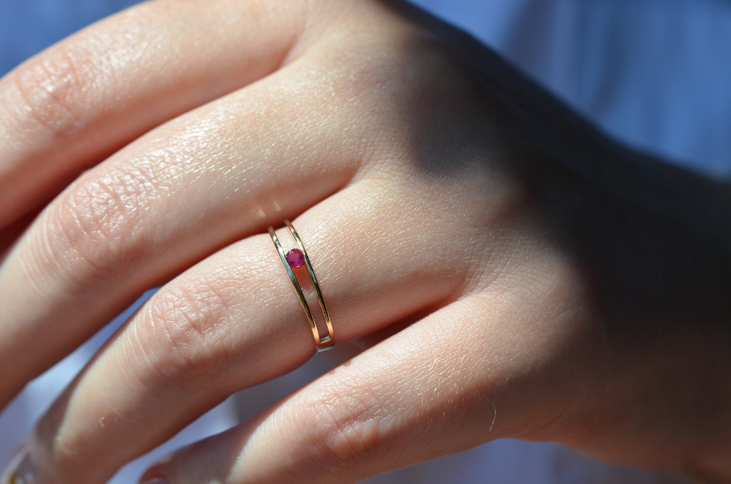 Vibrant Floating Stone Estate Ring