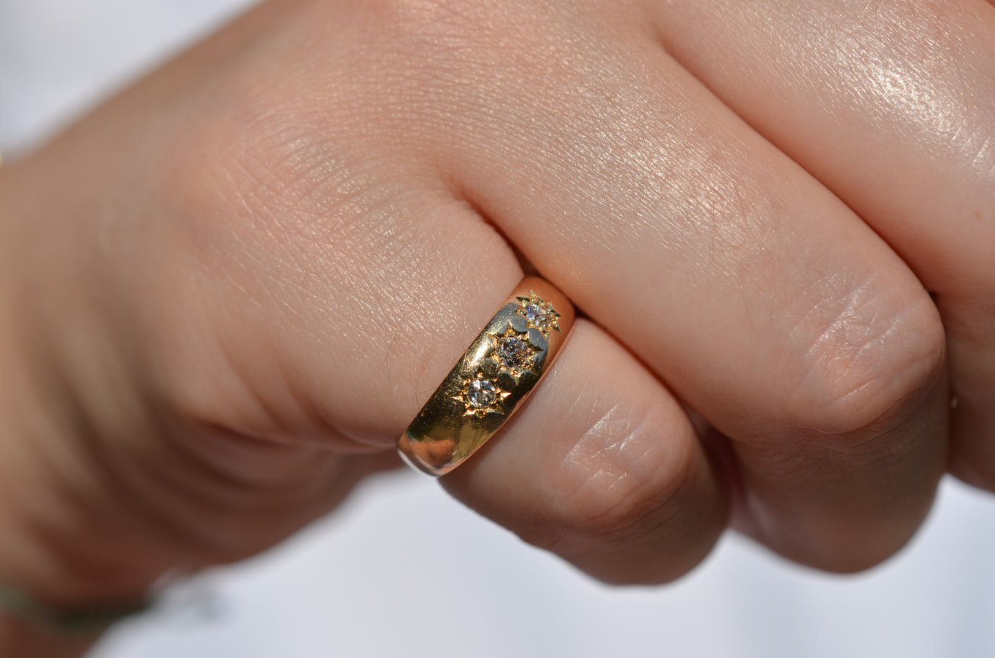 Lively Petite Victorian Trilogy Starburst Ring