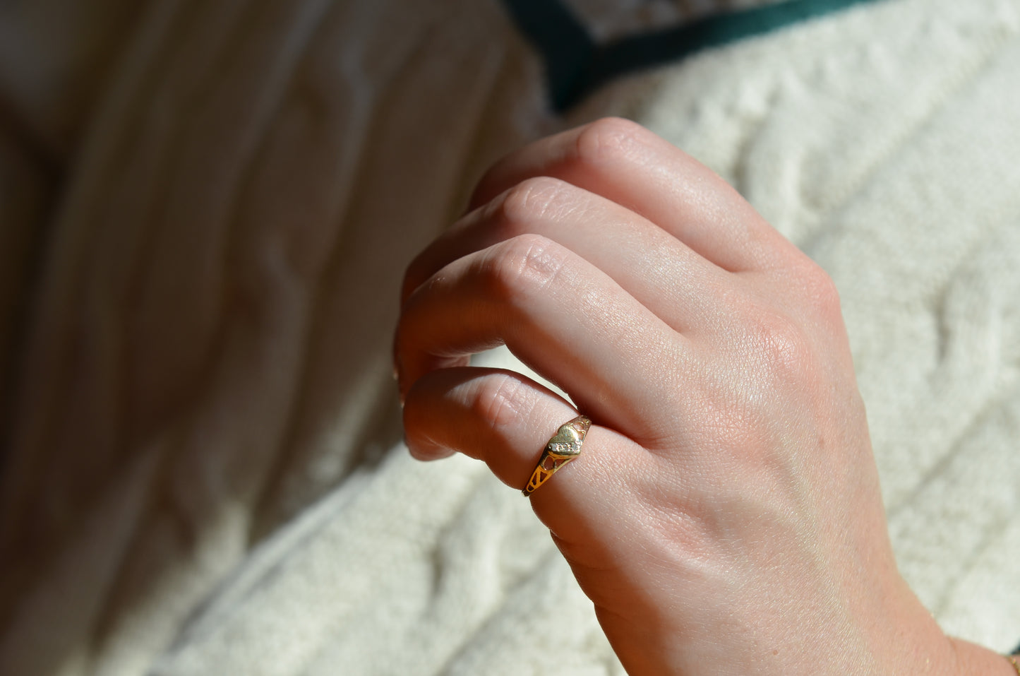 Petite Vintage Heart Signet