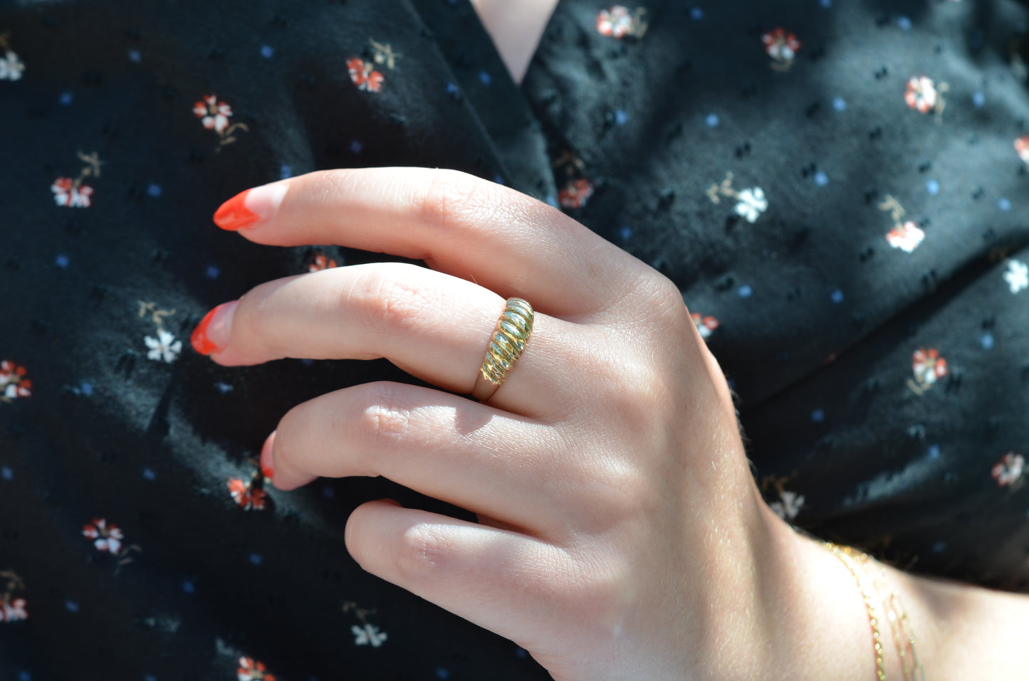 Textured Vintage Croissant Band