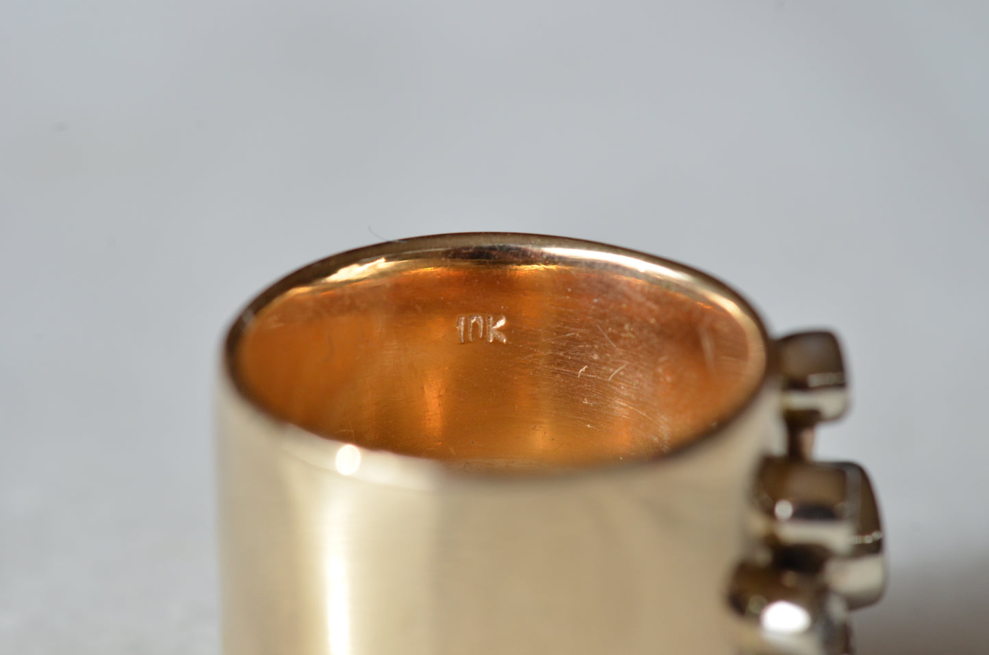 Arresting Midcentury Atomic Starburst Cigar Band