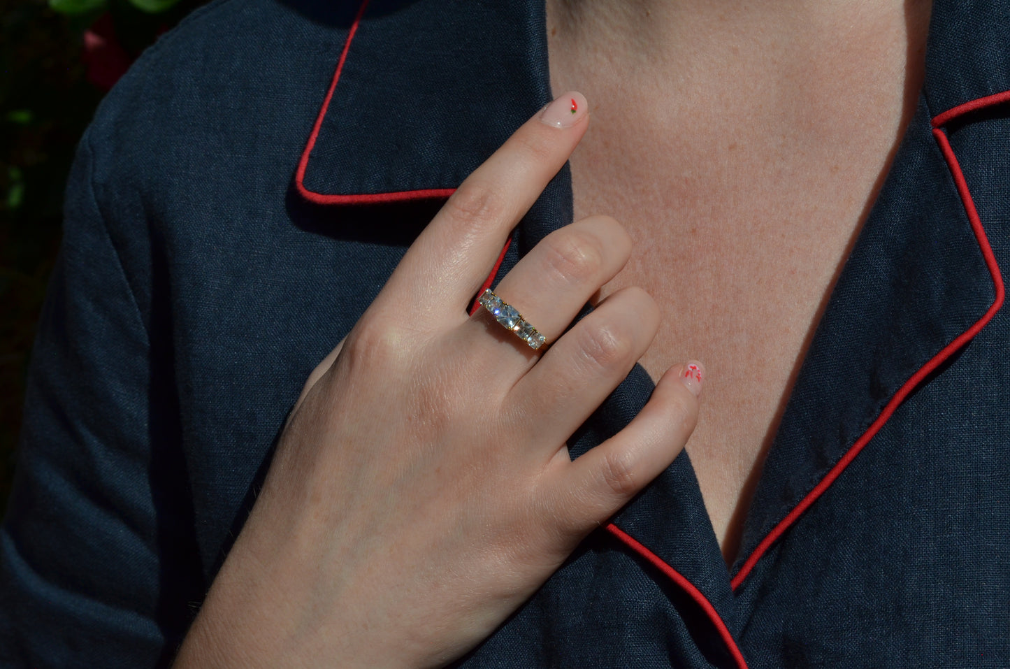 Chic Estate Zircon Five Stone Band