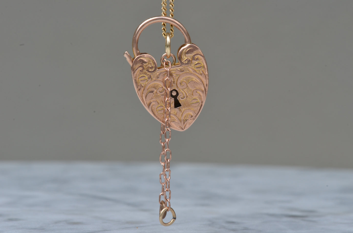 Medium Engraved Heart Padlock