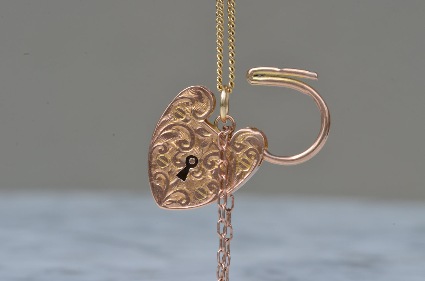 Medium Engraved Heart Padlock