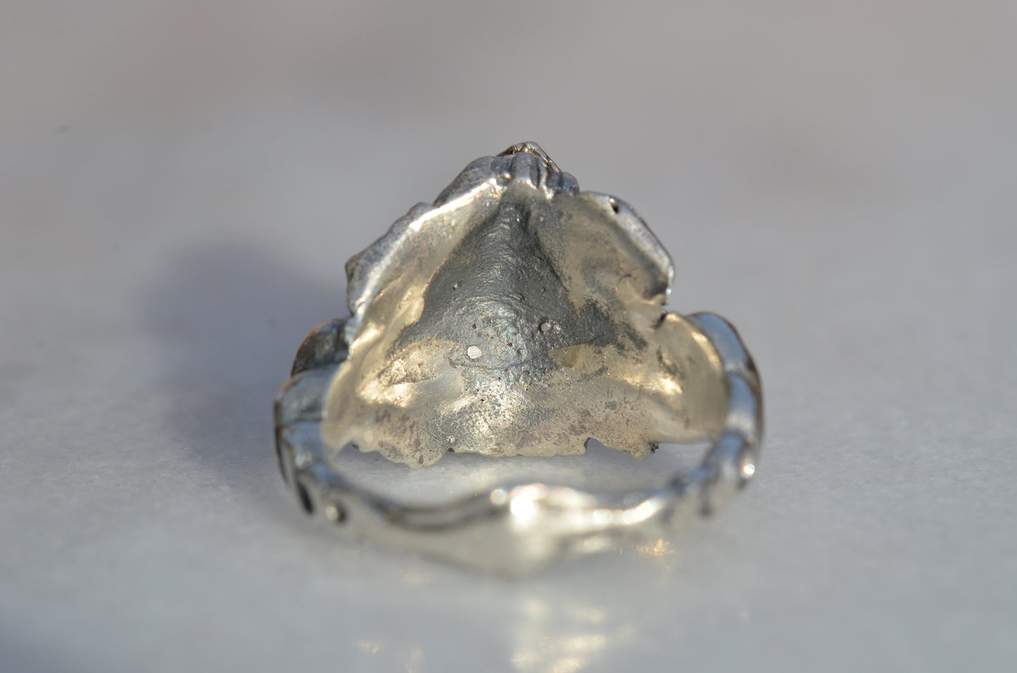 Bold Vintage Lovers' Embrace Ring