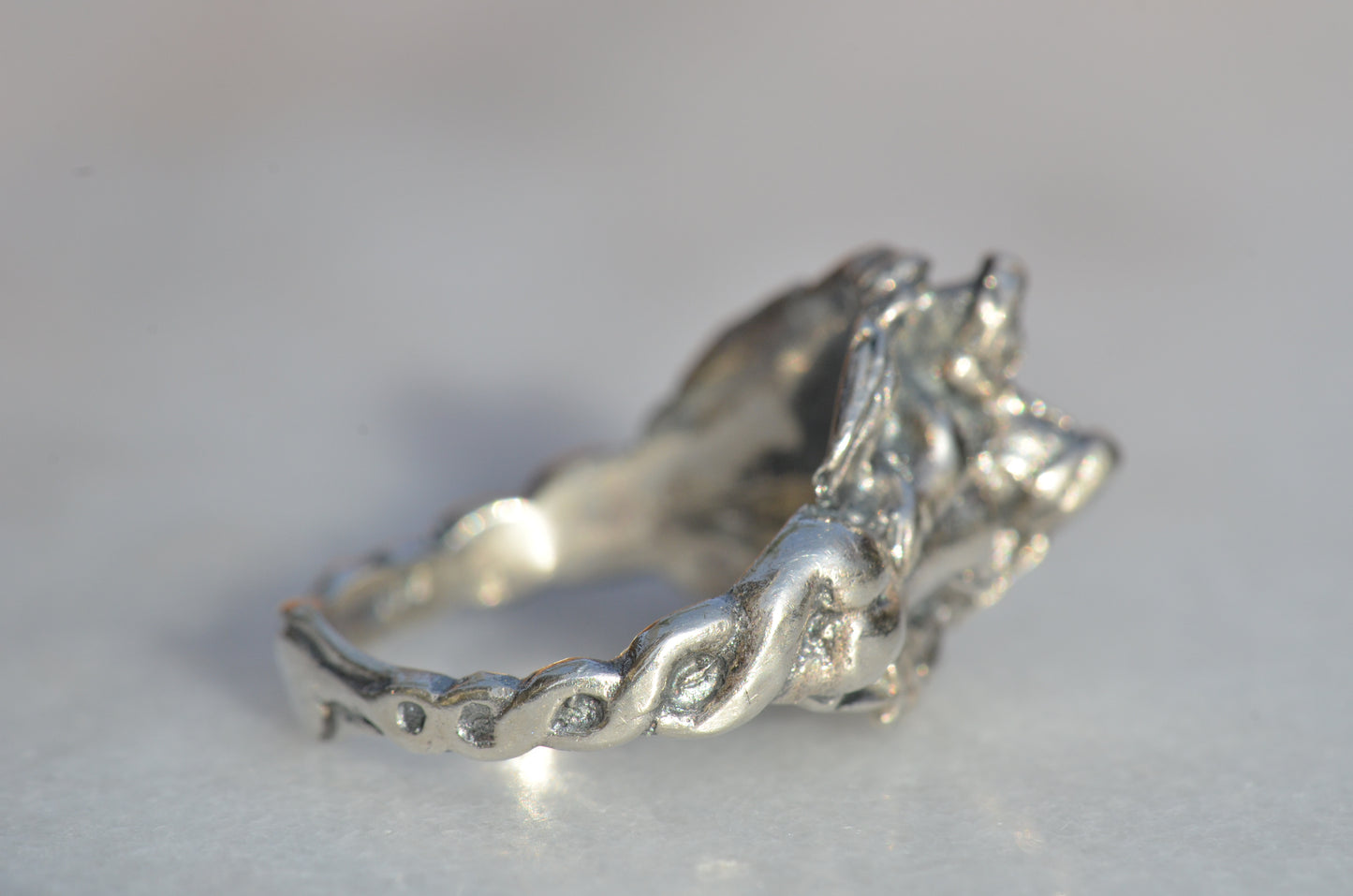 Bold Vintage Lovers' Embrace Ring