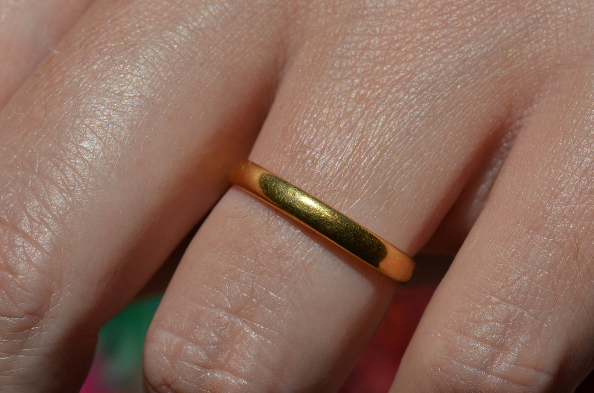 Timeless Vintage 22k Band 1939 Size 7