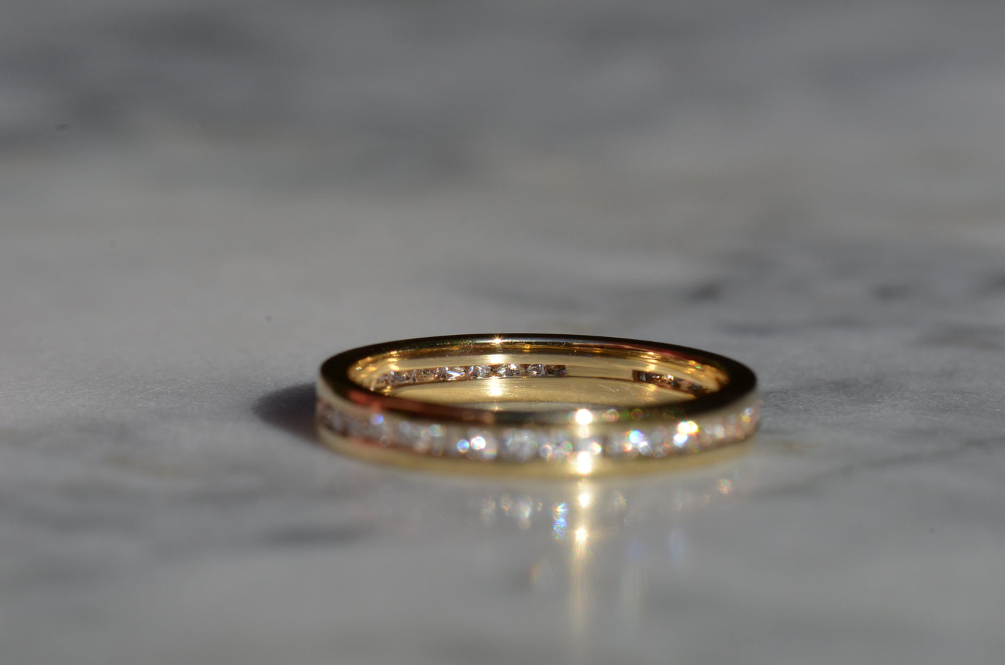 Scintillating Channel Full Eternity Band