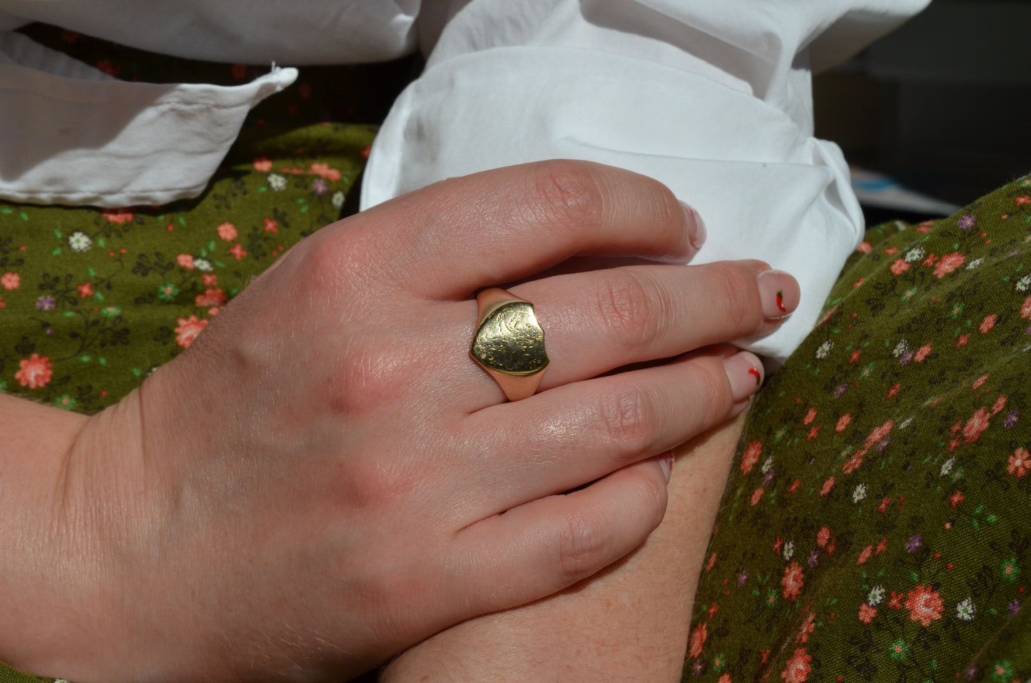 Sleek Lion Signet Ring