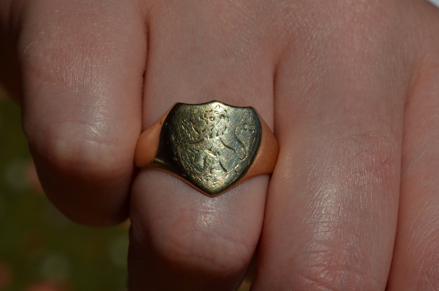 Sleek Lion Signet Ring