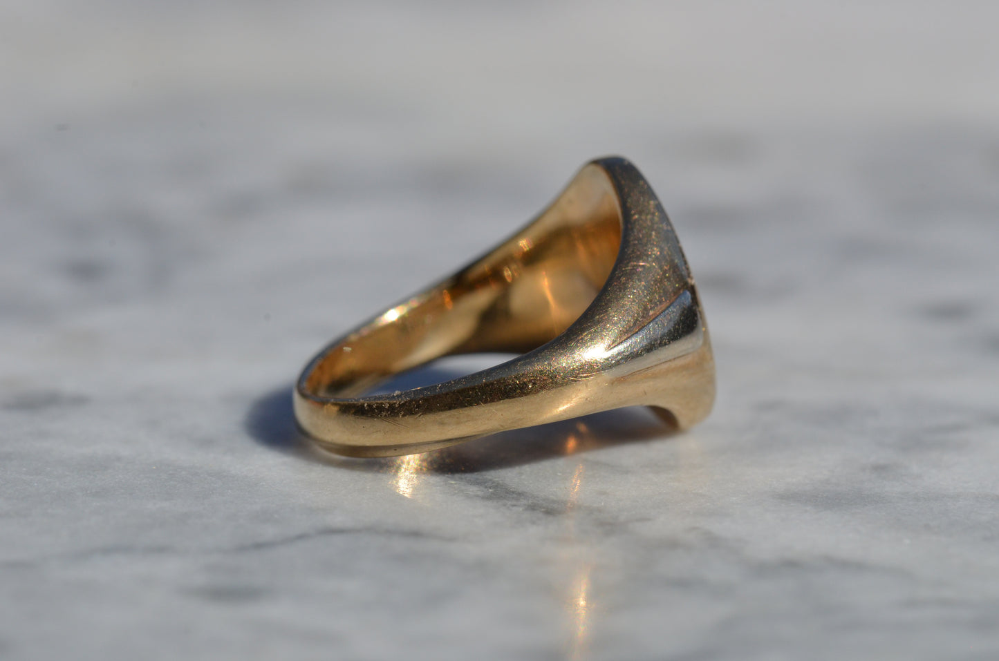 Inspirational Vintage Crest Signet