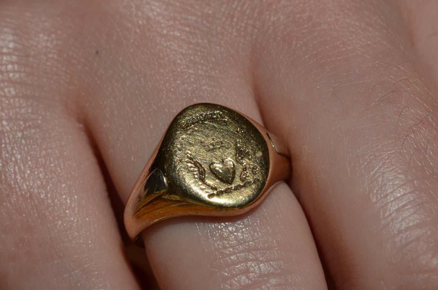 Inspirational Vintage Crest Signet