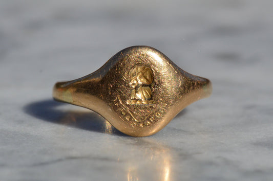 Hopeful Antique Crest Signet
