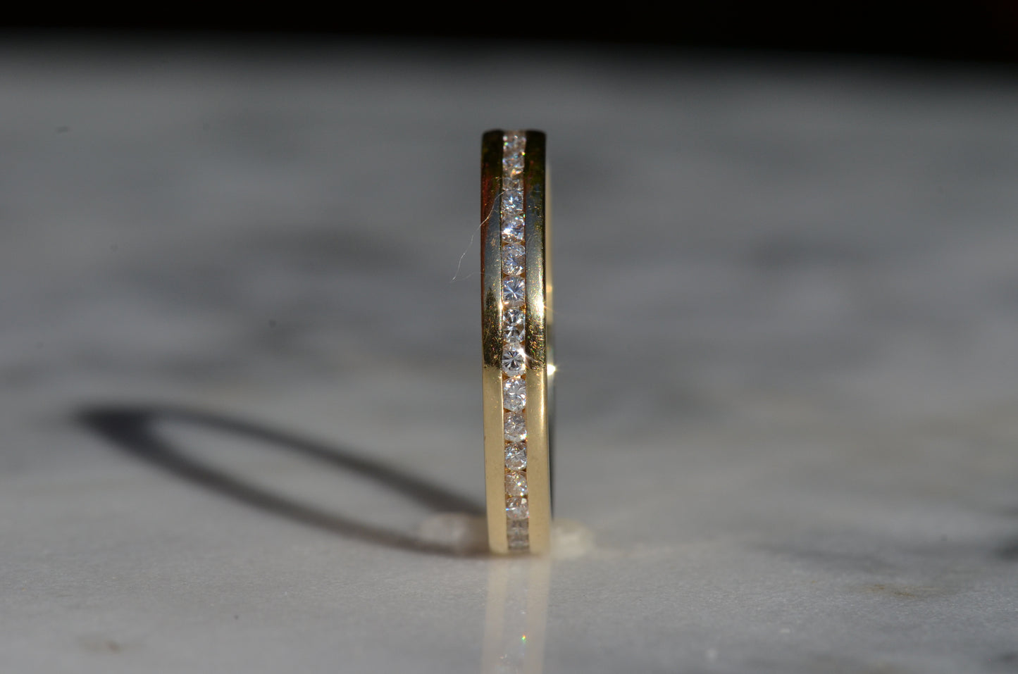 Scintillating Channel Full Eternity Band