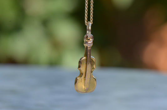 Wee Gold Violin Charm