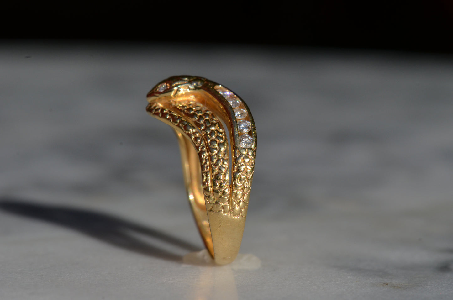 Sinuous Channel Snake Band
