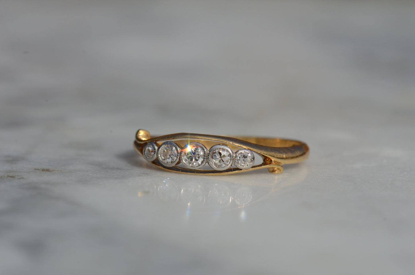 Elegant Edwardian Five Stone Band