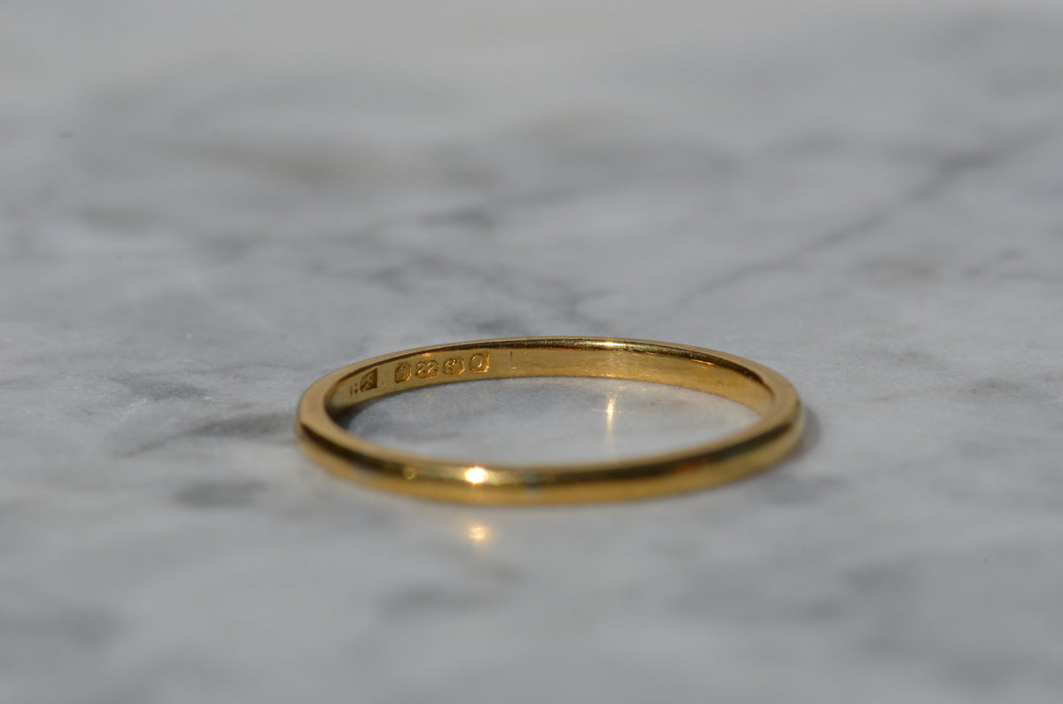 Narrow Estate 22k Band Size 10