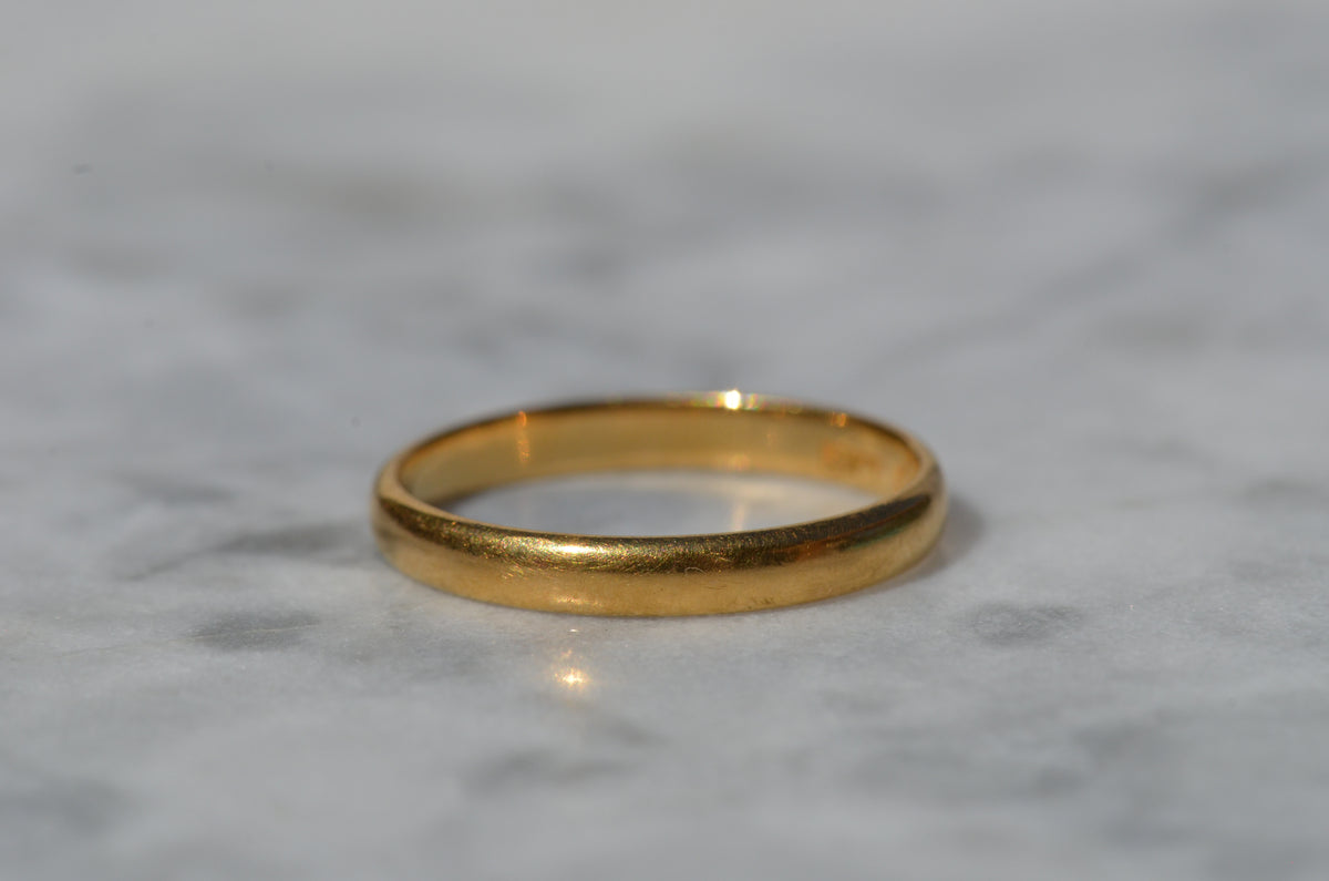 Timeless Vintage 22k Band 1939 Size 7