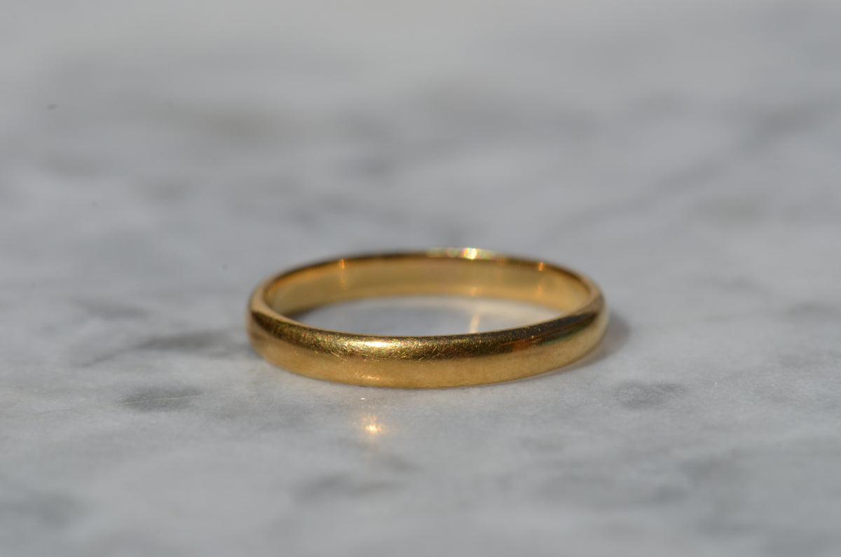 Timeless Vintage 22k Band 1939 Size 7