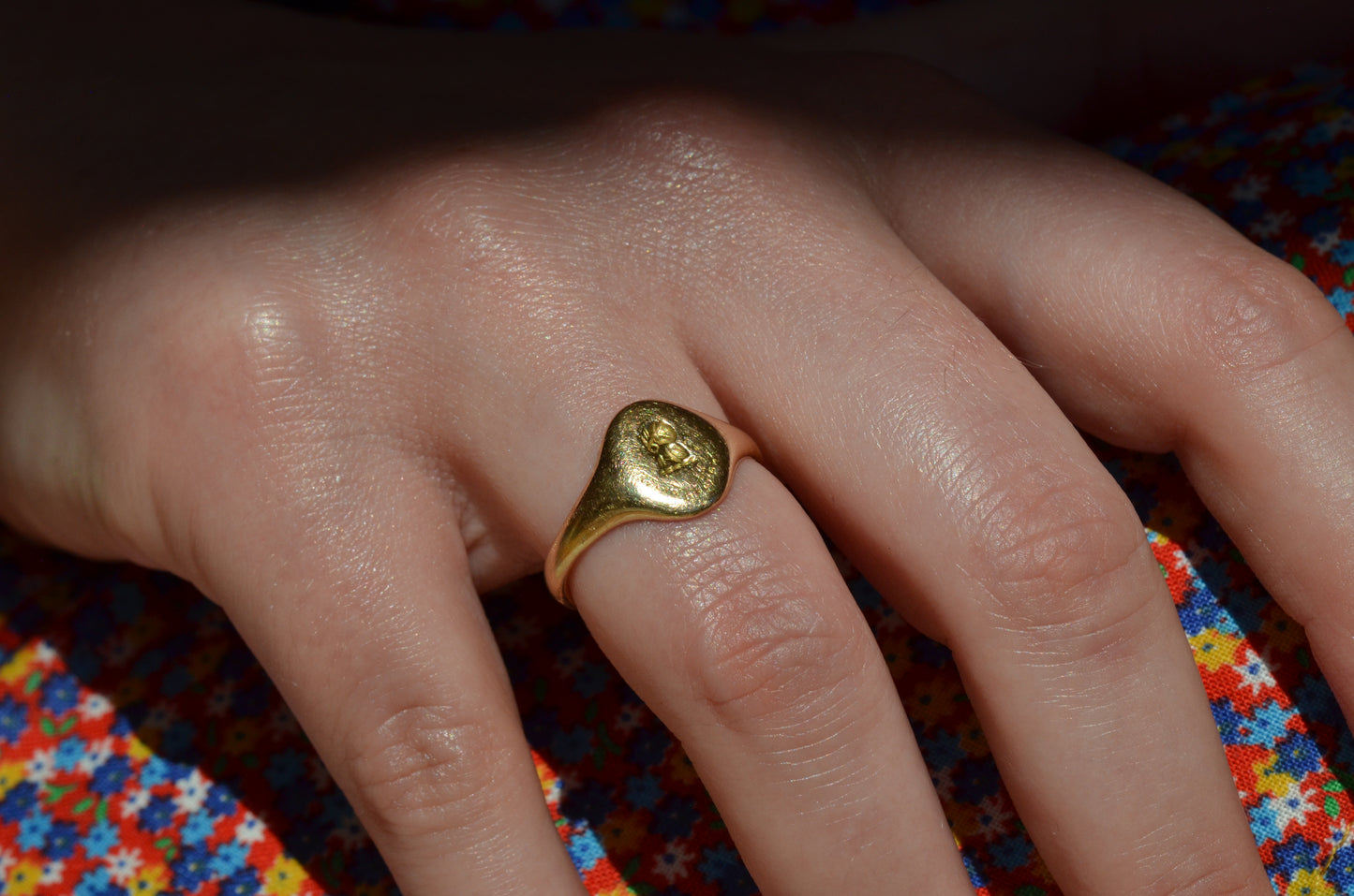 Hopeful Antique Crest Signet