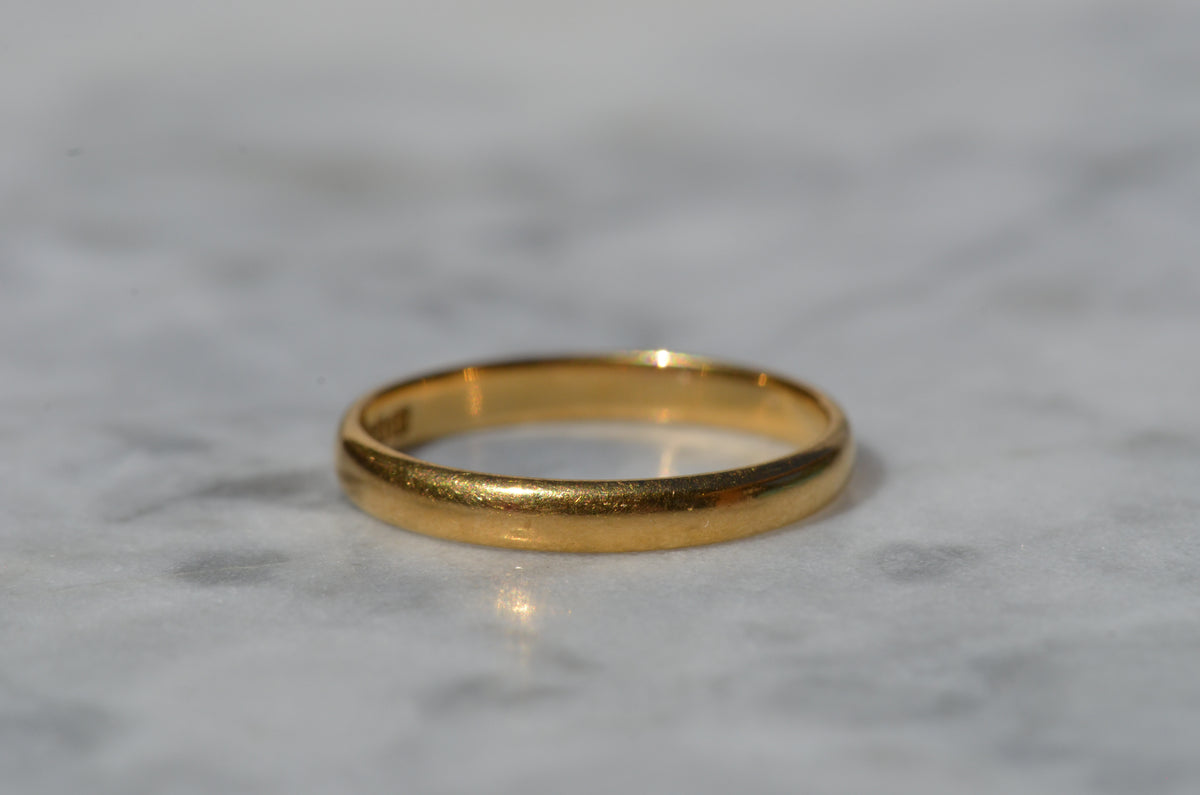 Timeless Vintage 22k Band 1939 Size 7