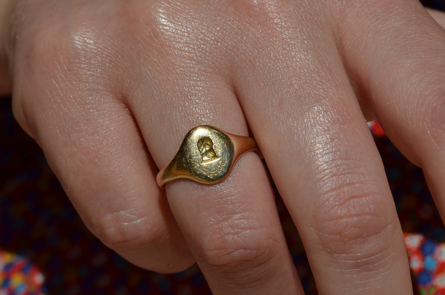 Hopeful Antique Crest Signet