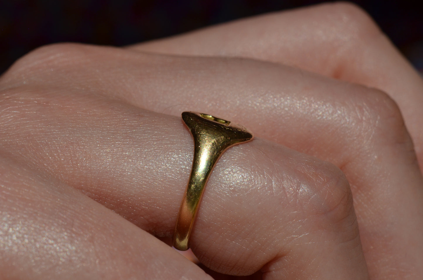 Hopeful Antique Crest Signet