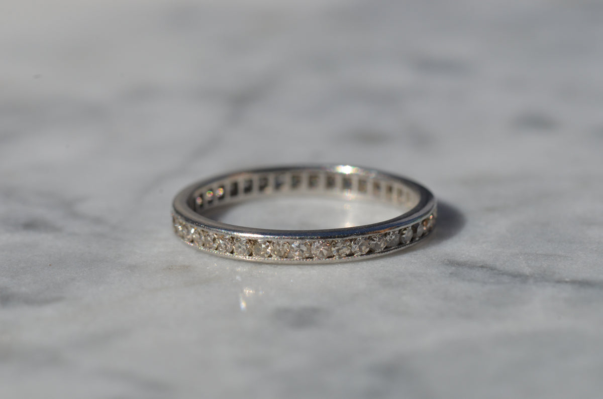 Chic Vintage Platinum Eternity Band