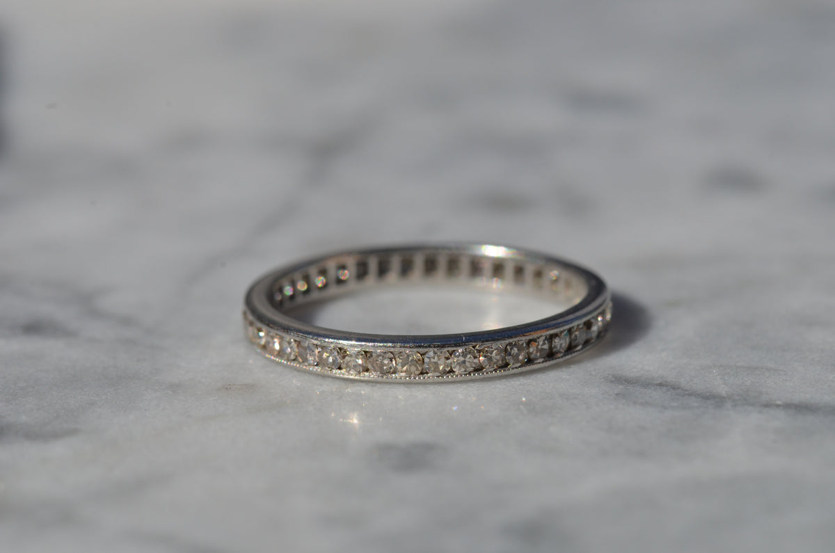 Chic Vintage Platinum Eternity Band